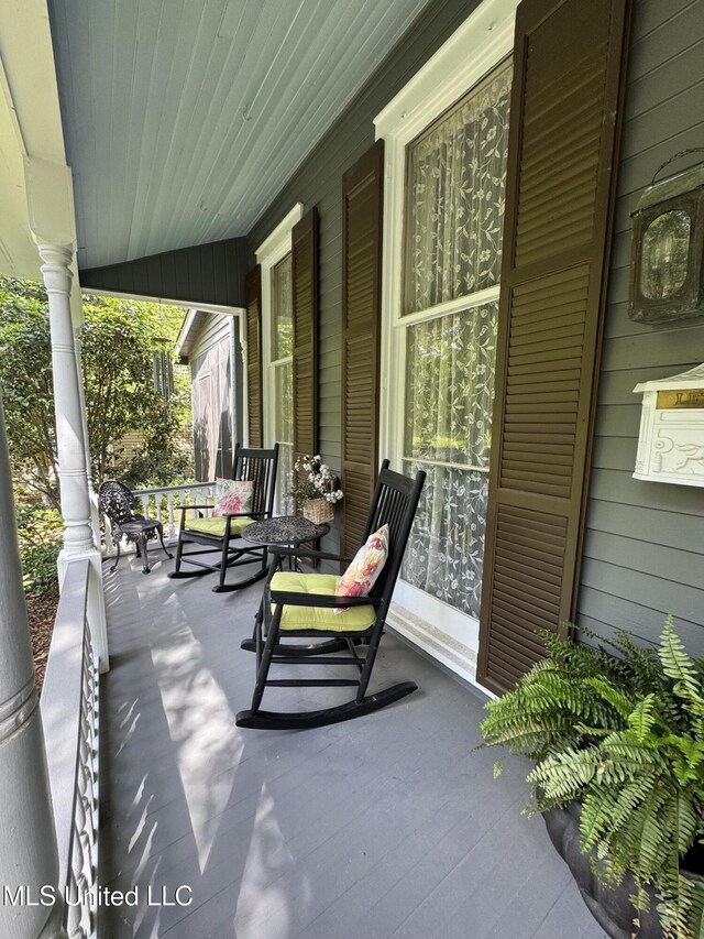 view of patio featuring covered porch