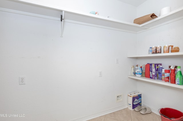 washroom featuring light tile patterned floors