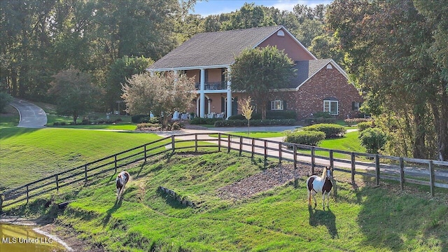 607 Tiffintown Rd, Vicksburg, MS 39183 - view of front of house featuring fence and a front yard