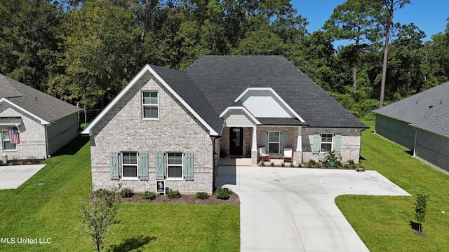 view of front of property with a front lawn