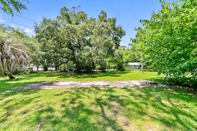 390 Clarence Ave, Pass Christian, MS 39571