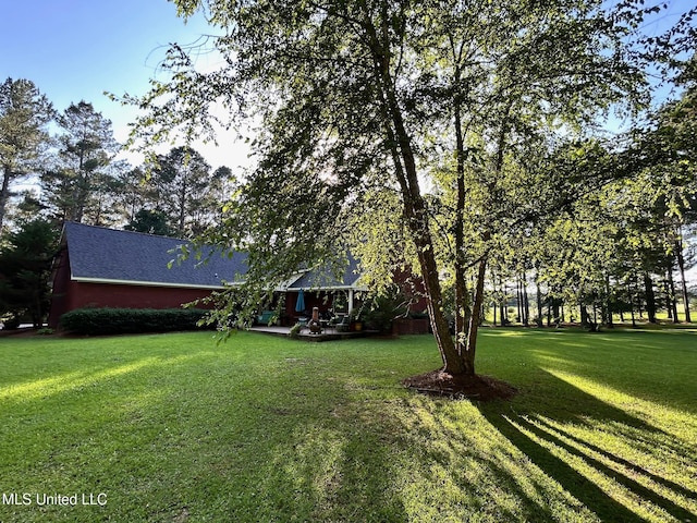 6520 Pleasant Grove Rd, Carthage, MS 39051 - view of grassy yard