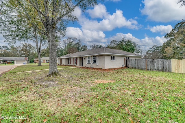 exterior space with a yard