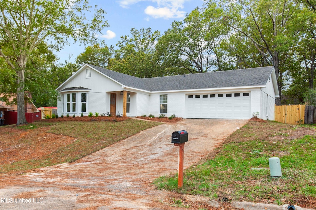 view of front facade with a garage