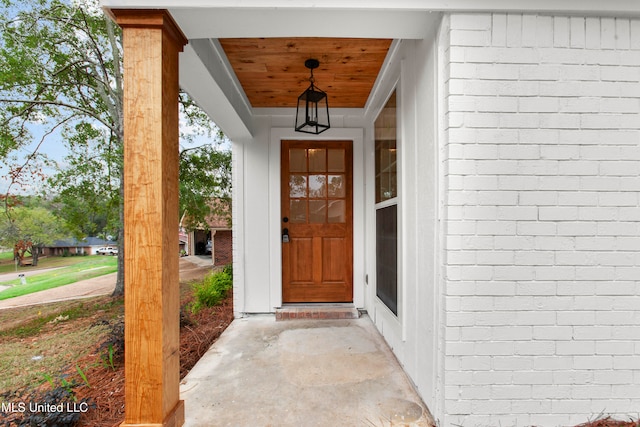 view of property entrance