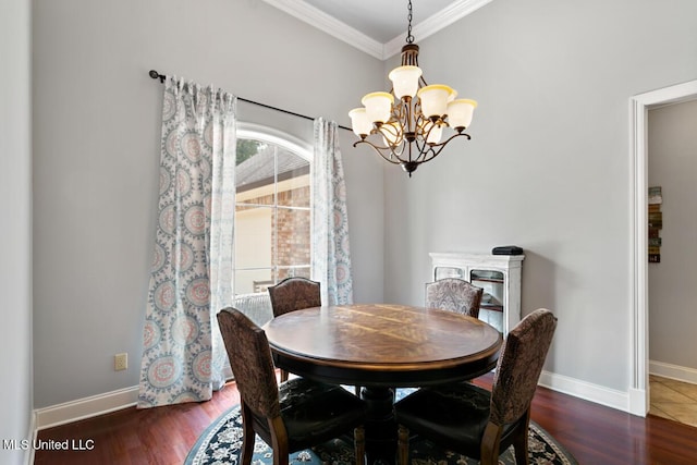 103 Maple Grv, Madison, MS 39110 - dining space featuring a chandelier, ornamental molding, and wood finished floors