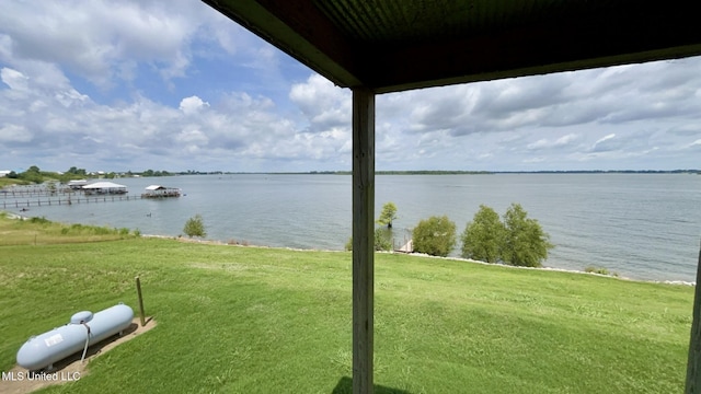 1216 Eagle Lake Shore Rd, Vicksburg, MS 39183