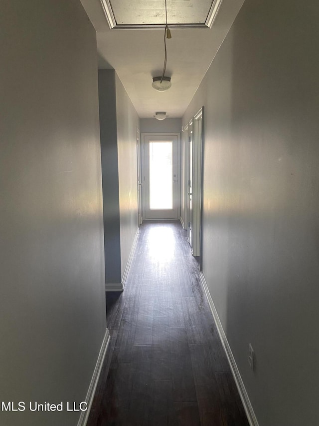9078 Mallard Park Blvd, Walls, MS 38680 - hallway featuring baseboards and dark wood finished floors
