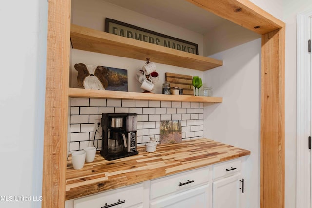 118 Dogwood Trl, Brandon, MS 39047 - detailed view of tasteful backsplash