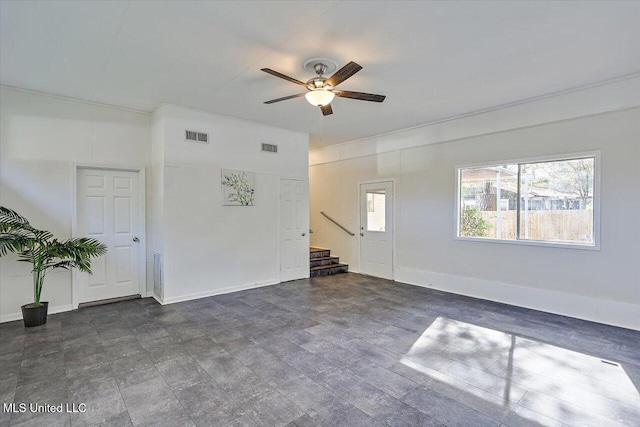 empty room with ceiling fan