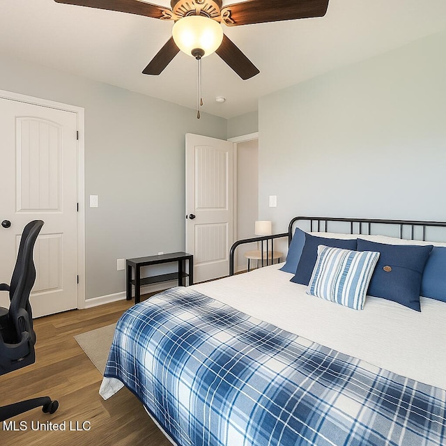 1177 Chestnut Dr, Southaven, MS 38671 - bedroom with wood finished floors and a ceiling fan