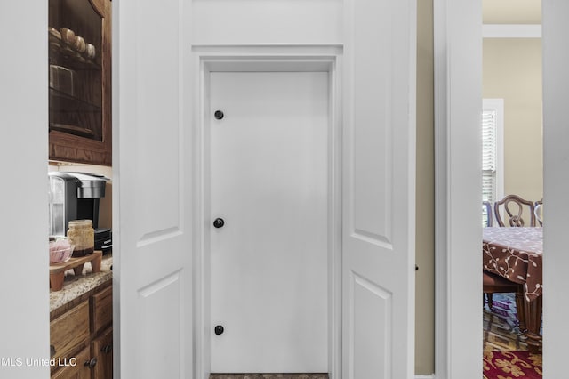 705 Brookwood Cir, Brandon, MS 39042 - corridor with crown molding