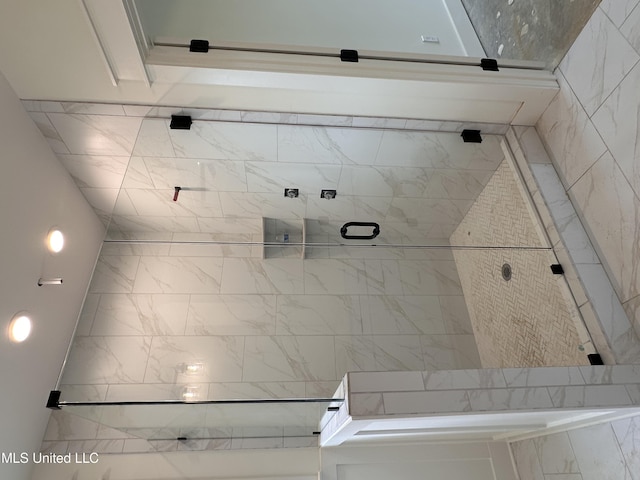 1805 Bakersfield Way, Nesbit, MS 38651 - bathroom featuring tiled shower