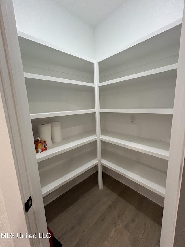 3076 Highland Ave, Diberville, MS 39540 - view of storage area