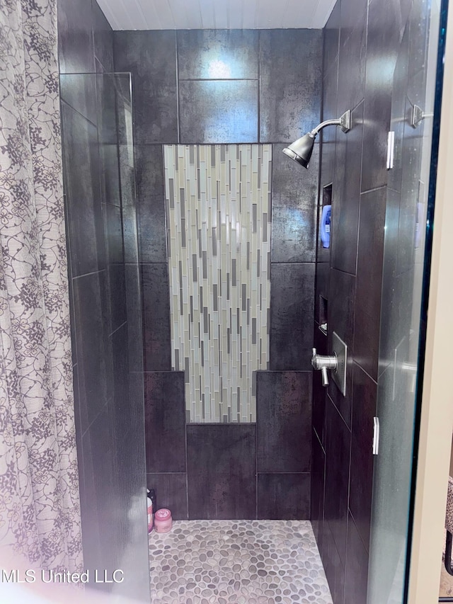236 Sawbridge Dr, Ridgeland, MS 39157 - bathroom featuring tiled shower