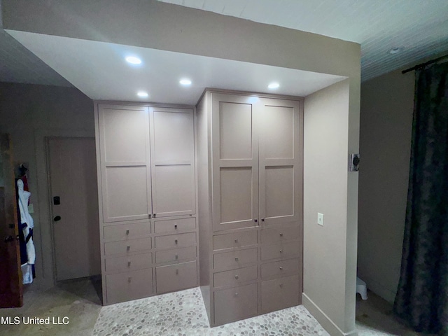 236 Sawbridge Dr, Ridgeland, MS 39157 - view of closet