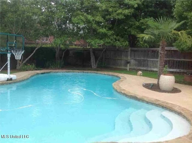 236 Sawbridge Dr, Ridgeland, MS 39157 - view of pool with a fenced backyard and a patio area