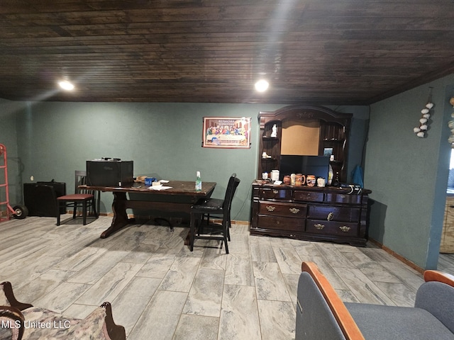 633 24th St, Gulfport, MS 39501 - home office with wood ceiling and wood finished floors