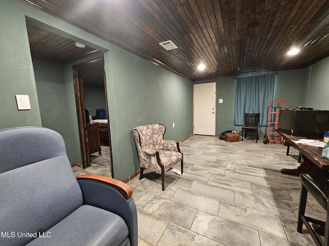 633 24th St, Gulfport, MS 39501 - sitting room featuring wood ceiling and recessed lighting