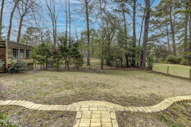 911 Newitt Vick Dr, Vicksburg, MS 39183 - view of yard