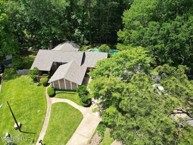 555 Rusk Dr, Brandon, MS 39047 - view of subject property featuring a pool area