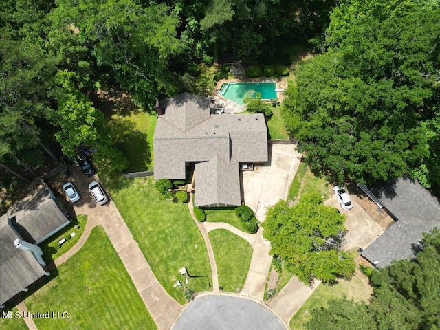 555 Rusk Dr, Brandon, MS 39047 - view of property location with a pool area