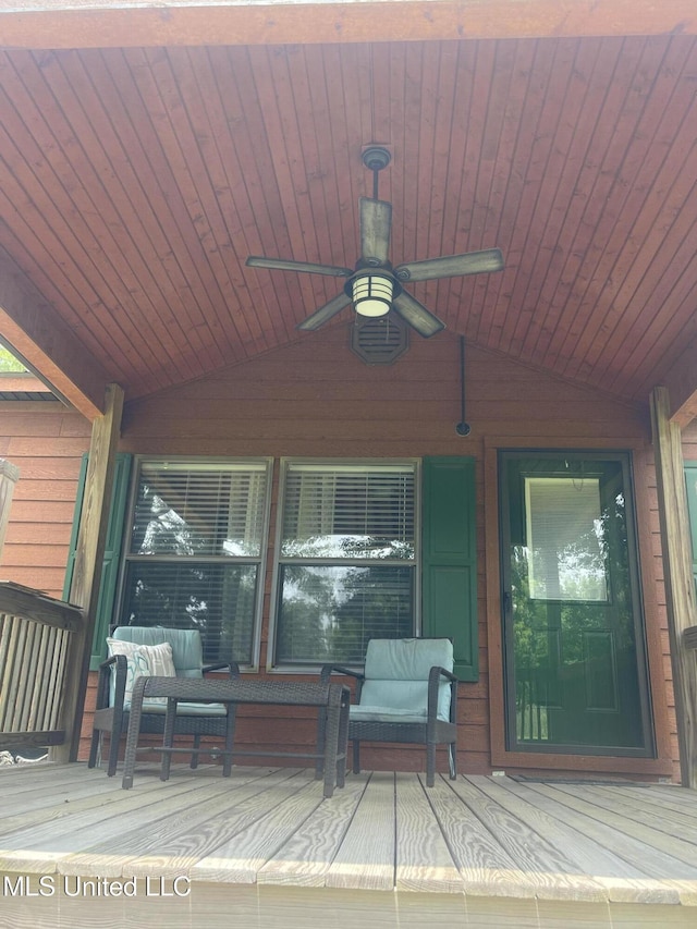 43 White Oak Dr, Natchez, MS 39120 - porch with a ceiling fan