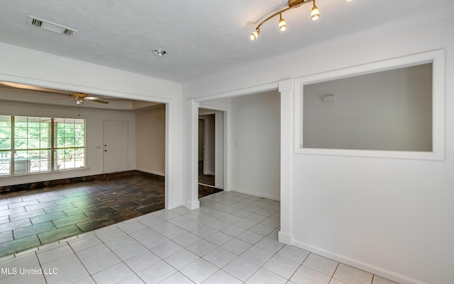 354 Lakeway Dr, Brandon, MS 39047 - empty room featuring ceiling fan and baseboards