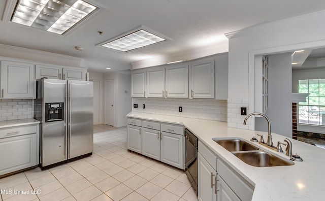354 Lakeway Dr, Brandon, MS 39047 - kitchen featuring stainless steel refrigerator with ice dispenser, dishwasher, a sink, gray cabinets, and crown molding
