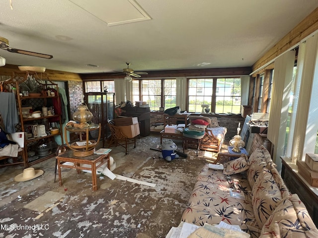 miscellaneous room with ceiling fan