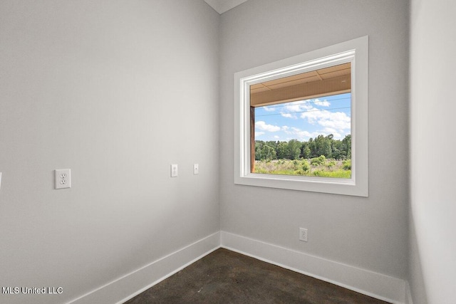 850 Glenwild Cir, Canton, MS 39046 - unfurnished room featuring baseboards