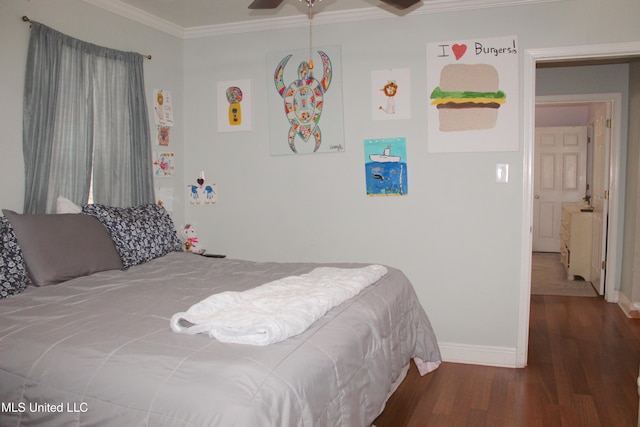 bedroom featuring ceiling fan, hardwood / wood-style floors, and crown molding