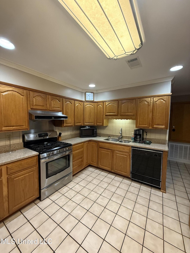 518 Main St, Natchez, MS 39120 - kitchen featuring black appliances, a sink, under cabinet range hood, ornamental molding, and tasteful backsplash