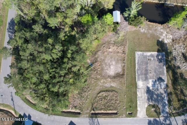 1446 Hanakealoha Pl, Diamondhead, MS 39525