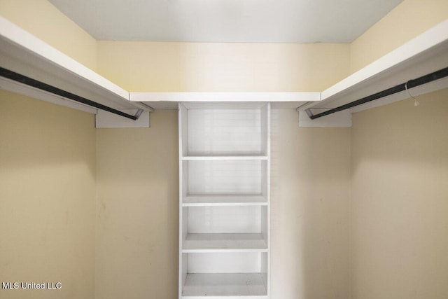 5155 Wayneland Dr Unit F6, Jackson, MS 39211 - view of walk in closet