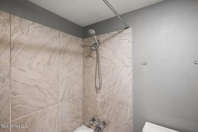 5155 Wayneland Dr Unit F6, Jackson, MS 39211 - full bath with shower / bathtub combination and toilet