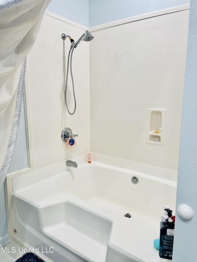 2252 Beach Dr Unit 305, Gulfport, MS 39507 - bathroom featuring bathtub / shower combination