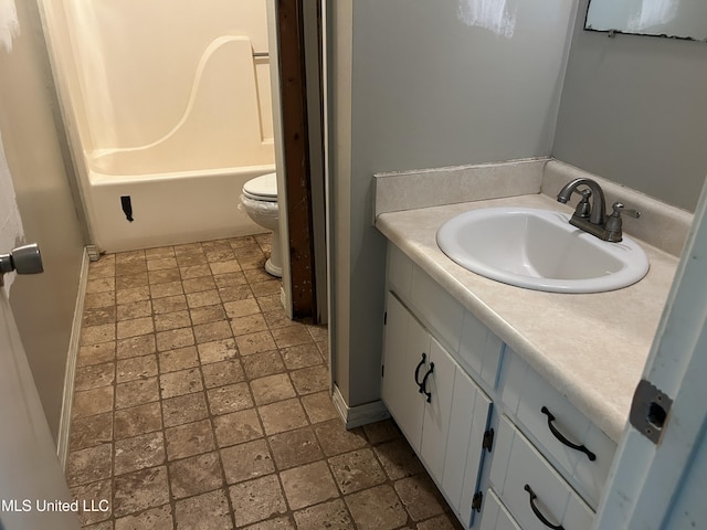 5909 Waltman Rd, Vancleave, MS 39565 - bathroom with vanity, toilet, and a bathing tub