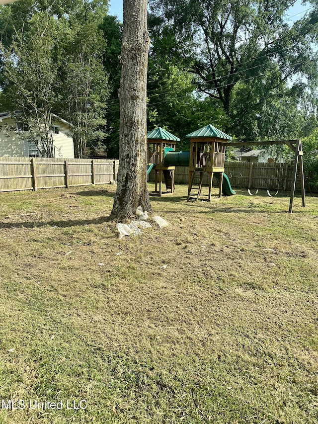 203 Barrow St, Pearl, MS 39208 - view of yard with a playground