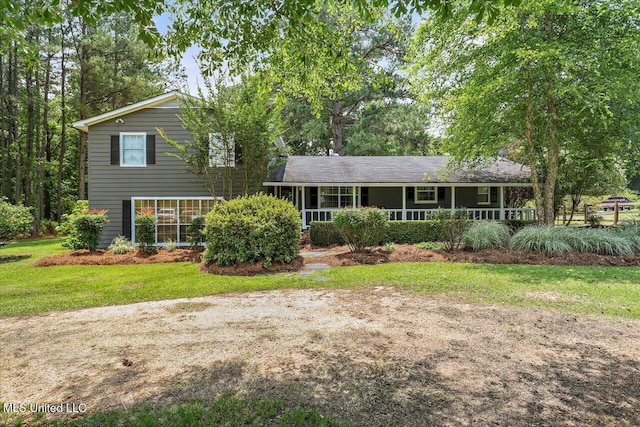 315 Wilson Welch Rd, Mendenhall, MS 39114 - view of front of home with a front yard and a porch
