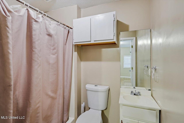 315 Wilson Welch Rd, Mendenhall, MS 39114 - full bath with toilet, vanity, and a shower with shower curtain