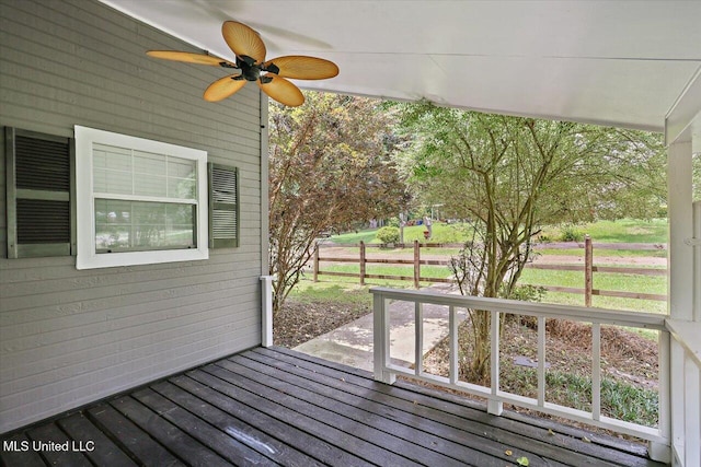 315 Wilson Welch Rd, Mendenhall, MS 39114 - wooden terrace with a ceiling fan