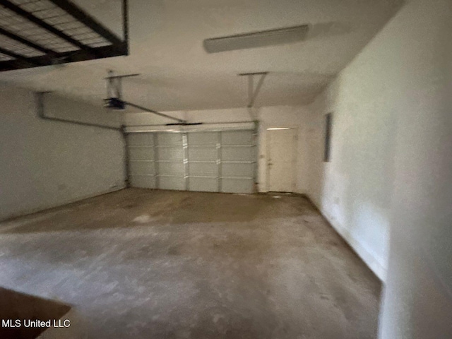 162 Lake Ridge Dr, Madison, MS 39110 - garage with a garage door opener