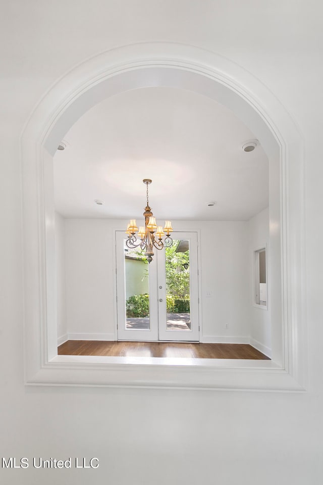 room details with a chandelier