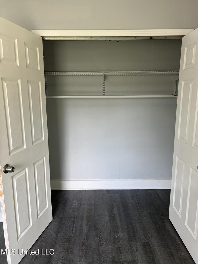 3715 Parkview St, Vicksburg, MS 39180 - view of closet