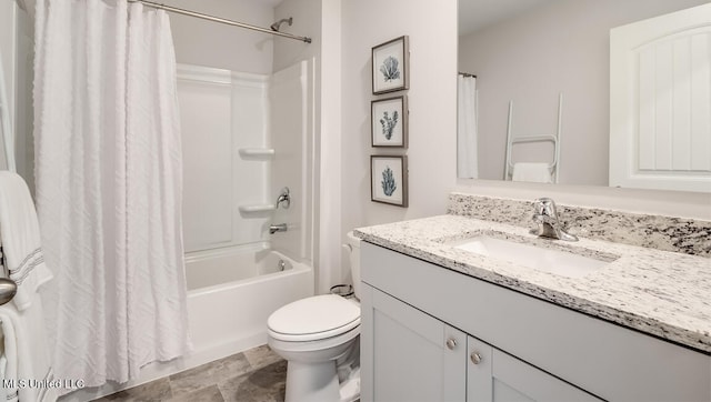 57 Silo Ln, Byhalia, MS 38611 - full bathroom featuring vanity, toilet, and shower / tub combo