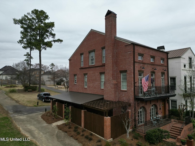 view of building exterior