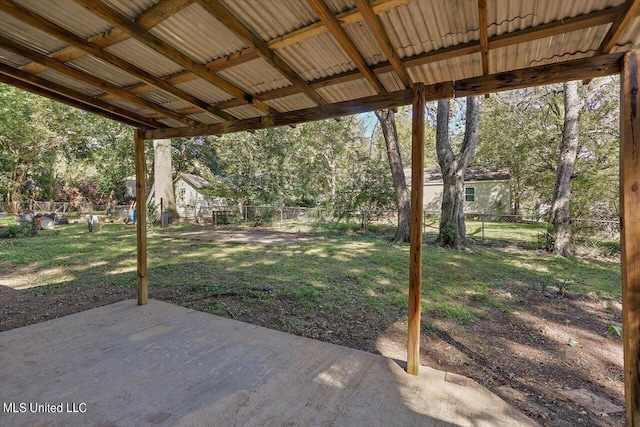 view of yard featuring a patio area