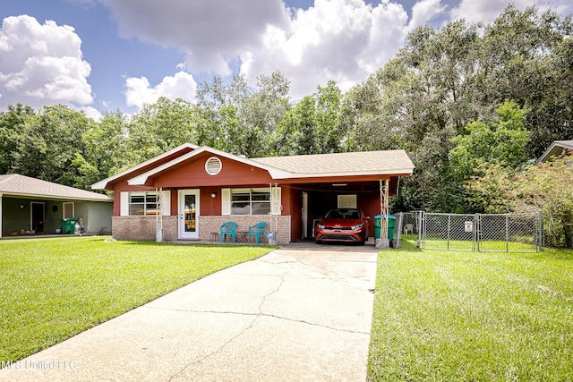 view of front of house featuring a front lawn and a carport