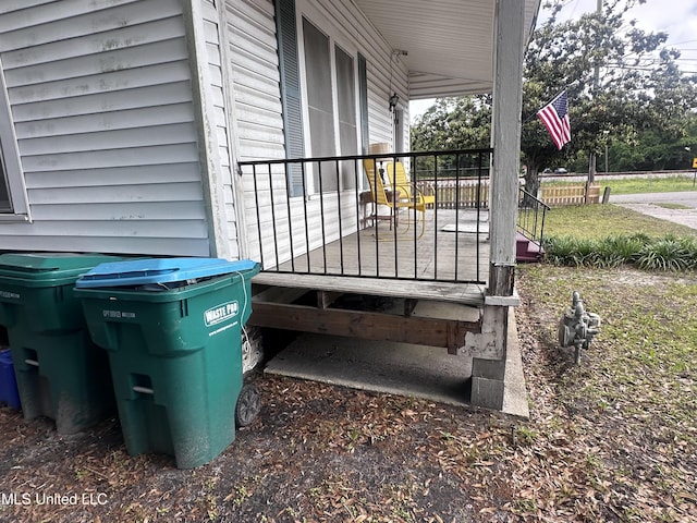 1003 41st Ave, Gulfport, MS 39501 - view of wooden terrace